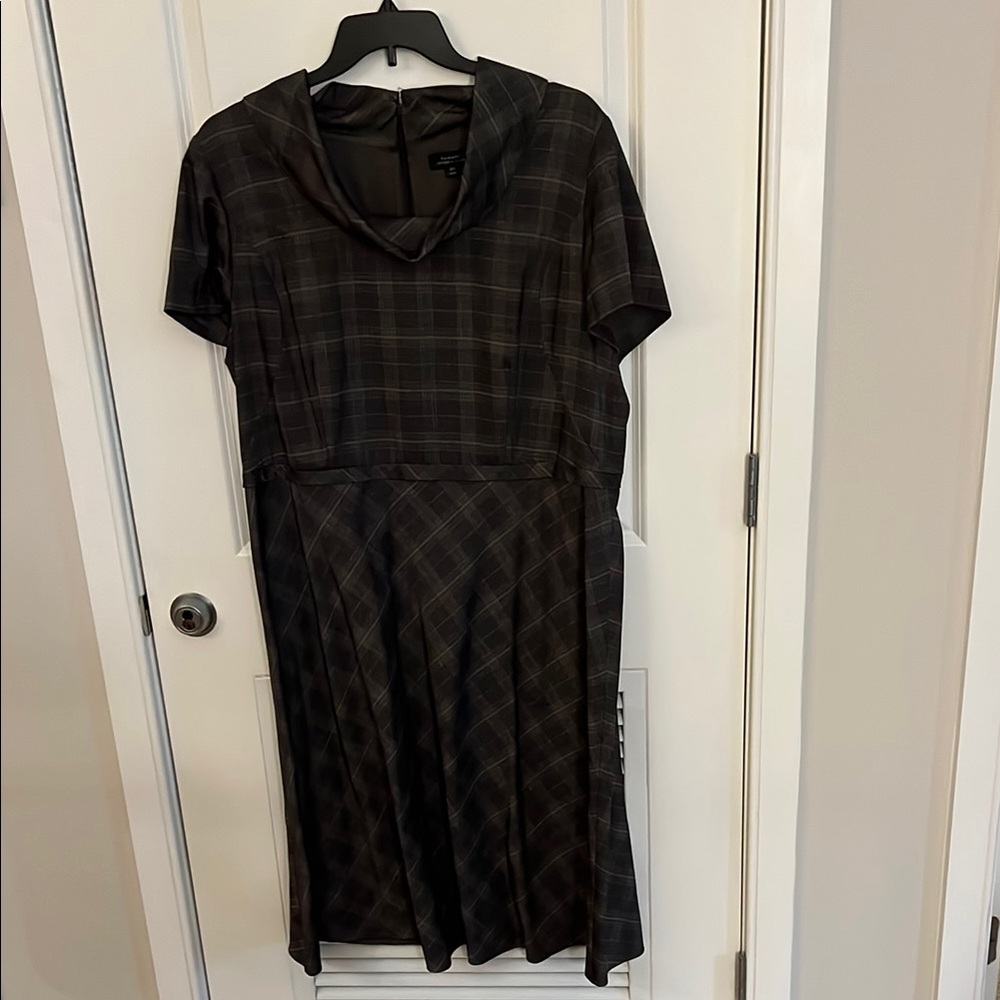 Elegant Grey Plaid Dress
